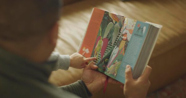 The Biggest Story Bible Storybook - Image 14